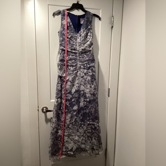 NWT JS Collections Blue Maddison V-neck Column Gown Size 2 - Picture 5 of 9